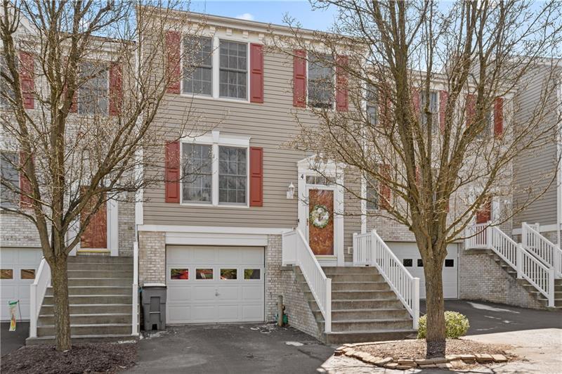 Property Photo: 4 Castleview Drive PA 15136