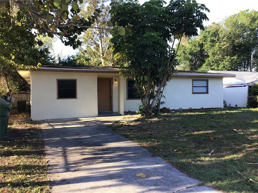 Property Photo:  2964 Poplar Street  FL 34237 