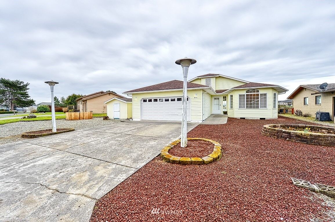 Property Photo:  8211 Sehome Road  WA 98230 