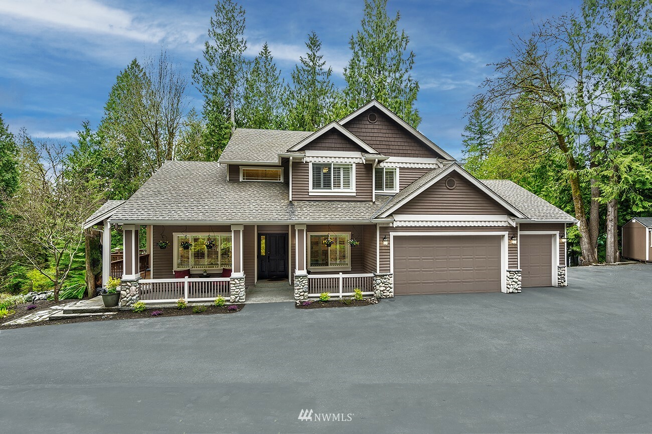 Property Photo:  17530 214th Avenue NE  WA 98077 