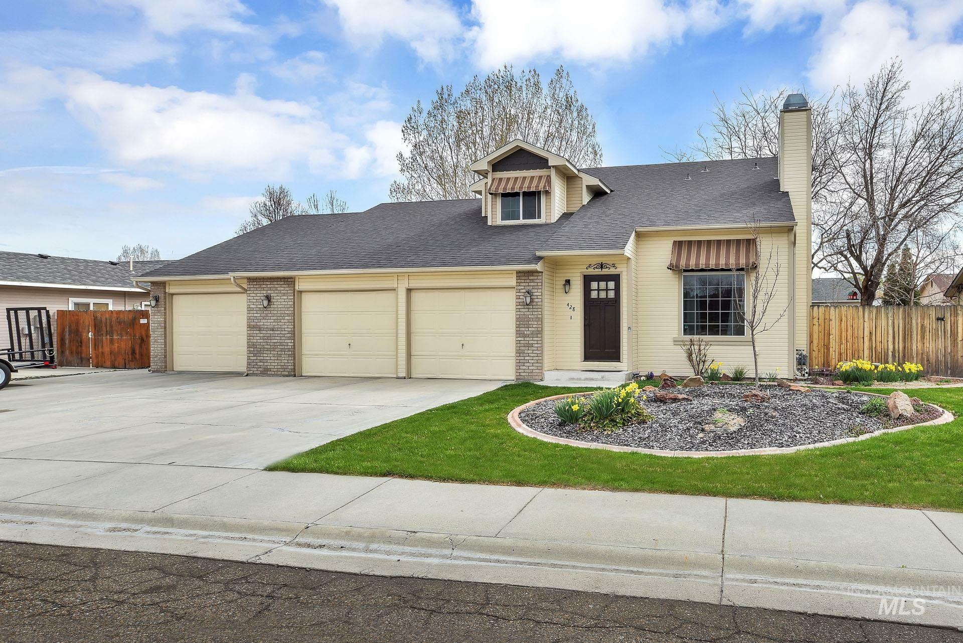 428 Meadowbrook Dr  Nampa ID 83686 photo