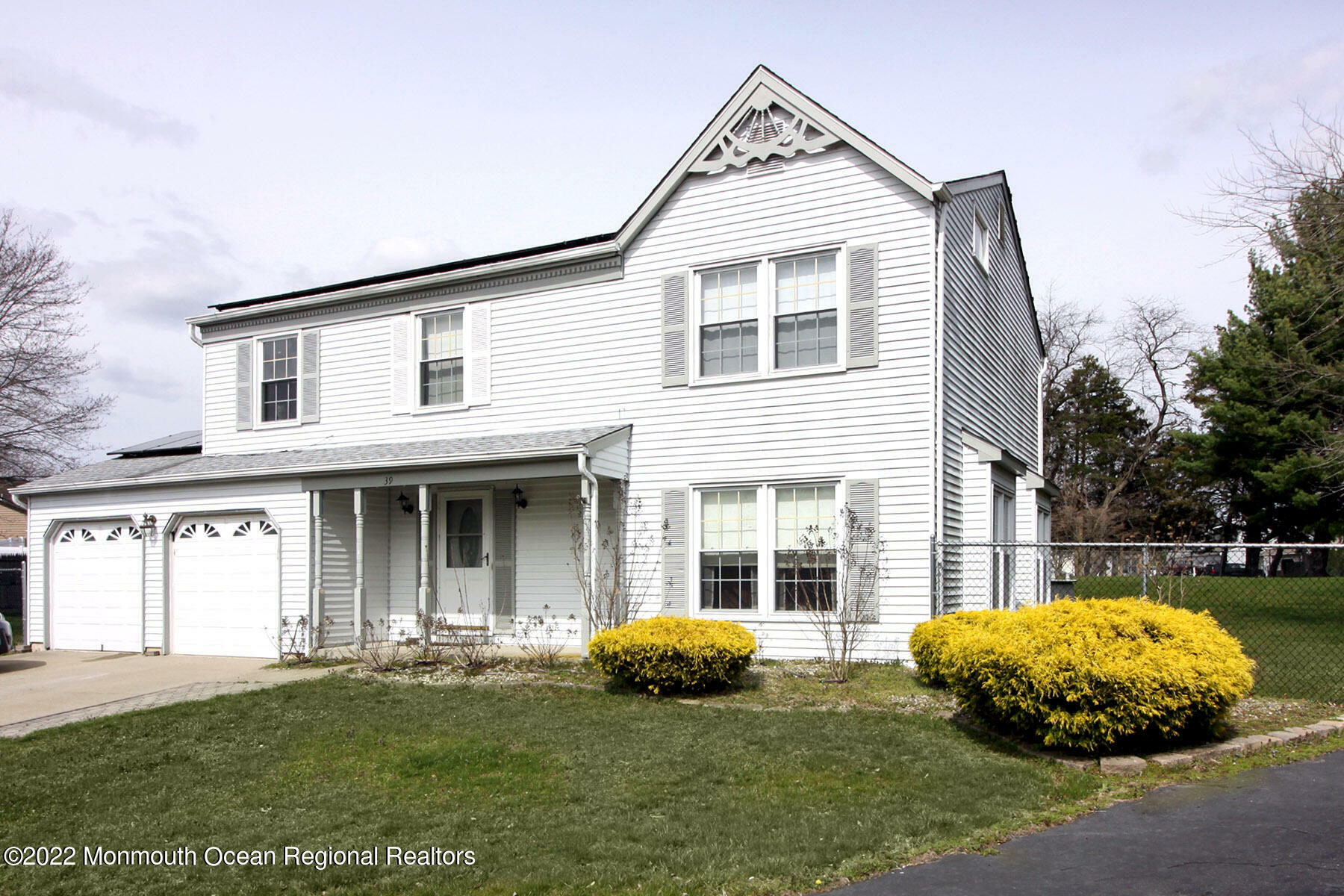 Property Photo:  39 Bunker Hill Drive  NJ 07731 