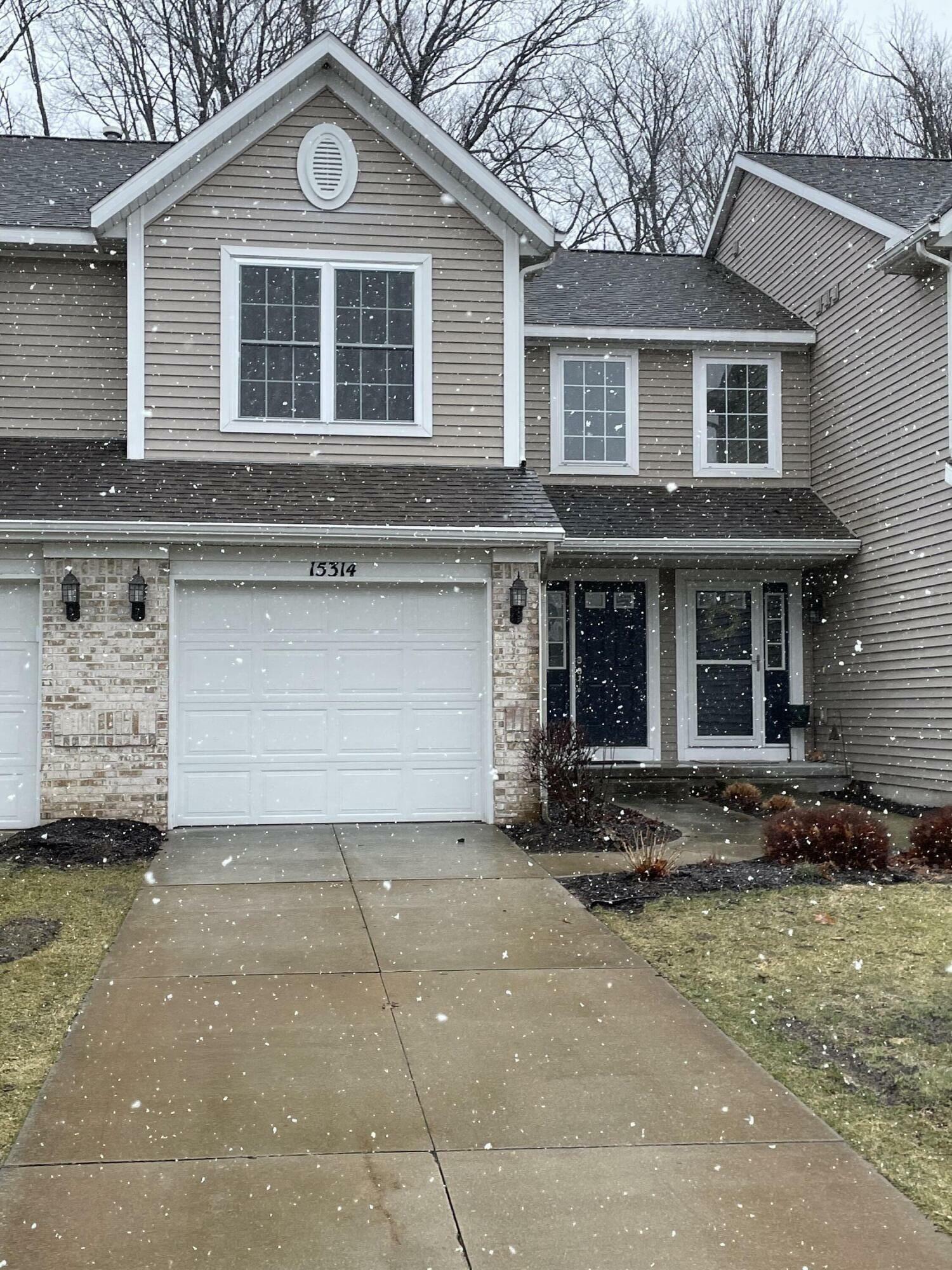 Property Photo:  15314 Broadmoor Place  MI 49417 