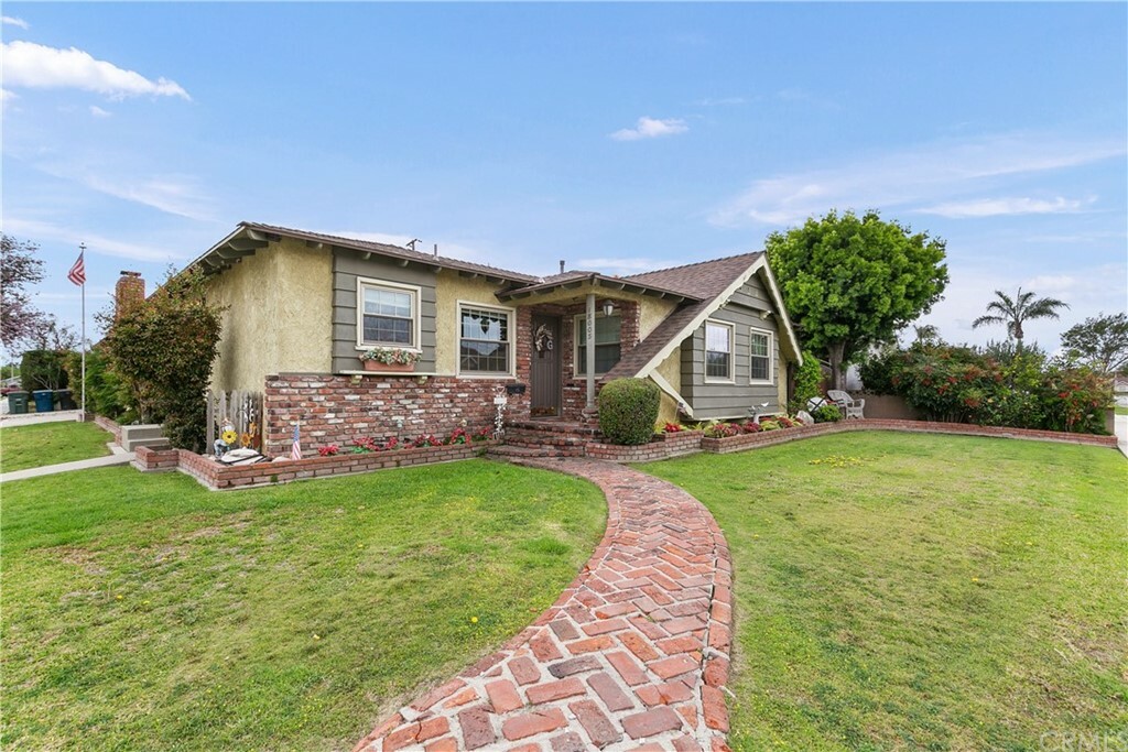 Property Photo: 18005 Balfern Avenue CA 90706