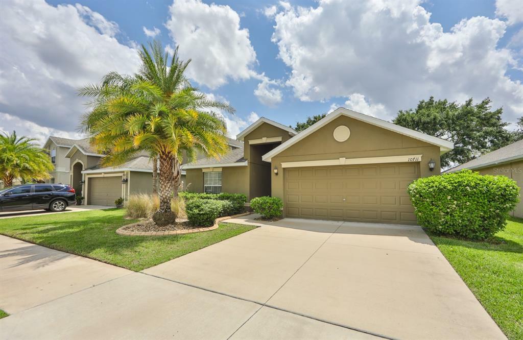 Property Photo:  10711 River Hawk Lane  FL 33569 