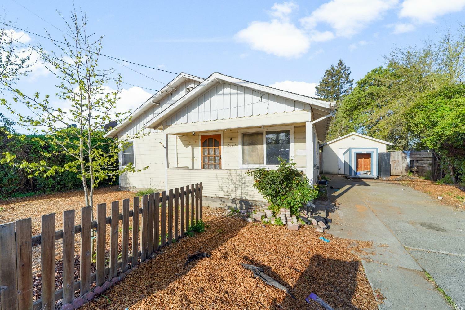 Property Photo:  2327 West Avenue  CA 95407 