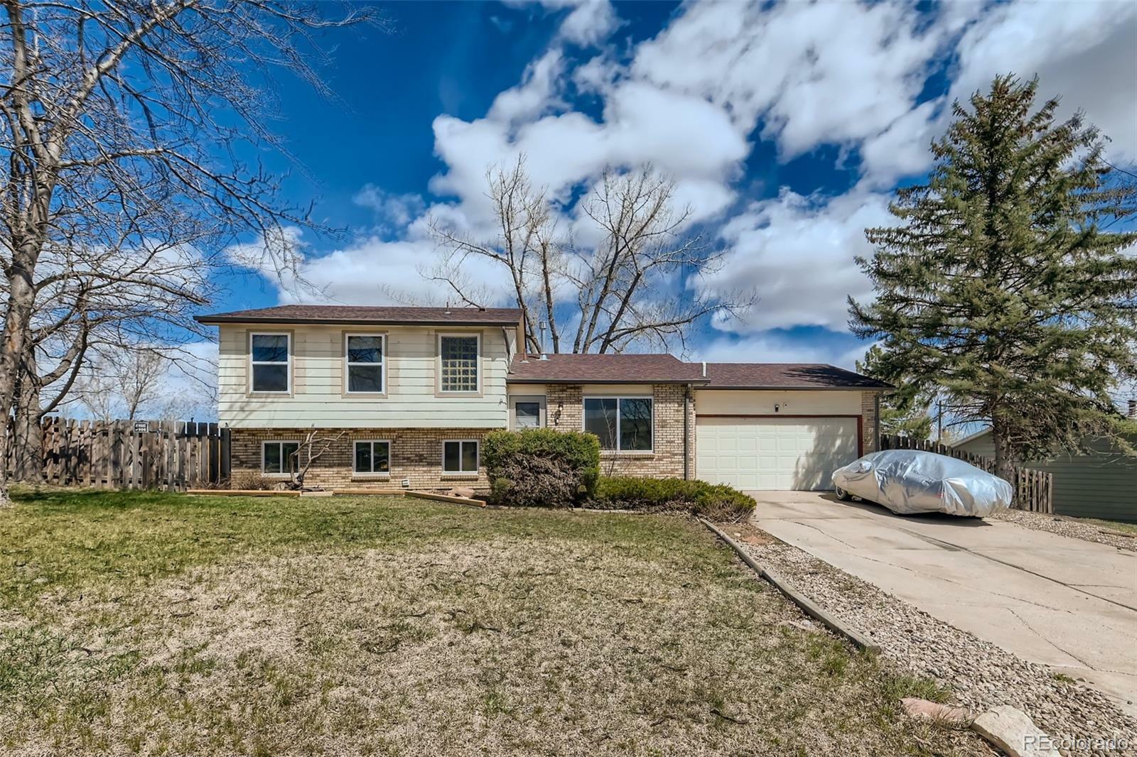 Property Photo: 613 E 50th Street CO 80538