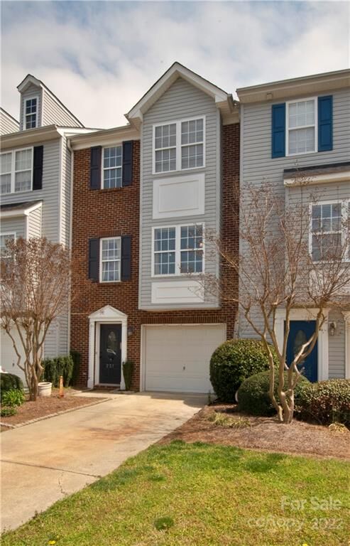 Property Photo:  221 Rock Ridge Lane  NC 28120 