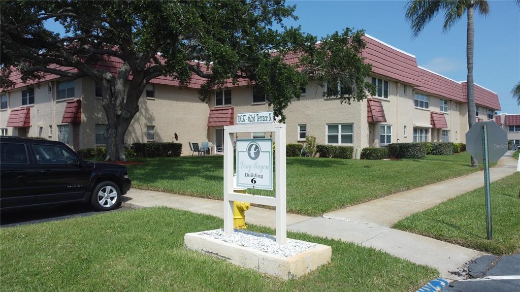 Property Photo: 10037 62nd Terrace N 4 FL 33708