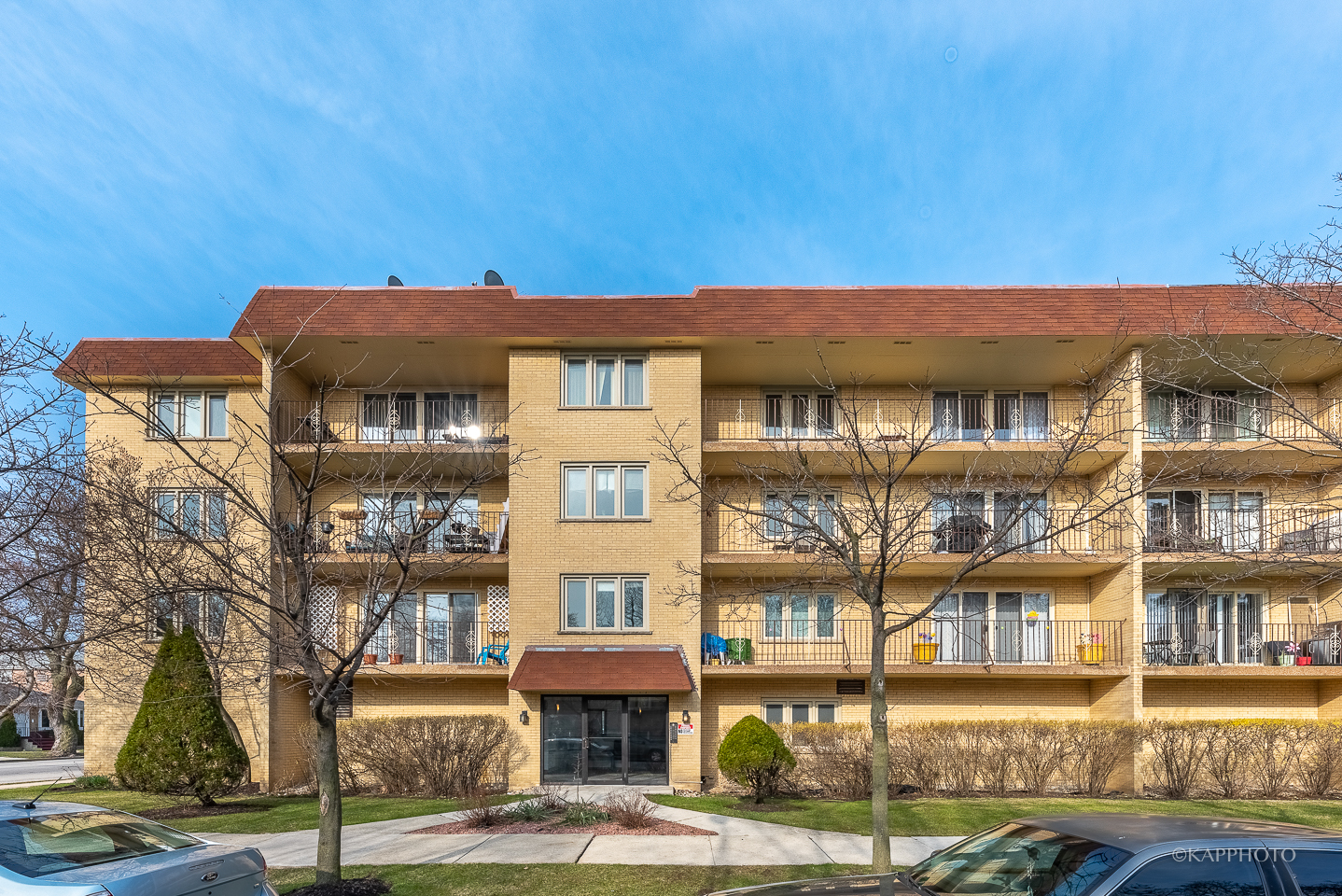 Property Photo: 6300 W Montrose Avenue 201 IL 60634