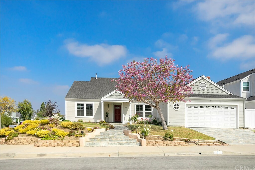 Property Photo: 1 Crested Butte Circle CA 92677