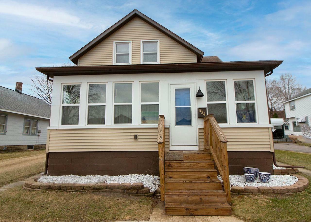 Property Photo:  324 East Conant St  WI 53901 