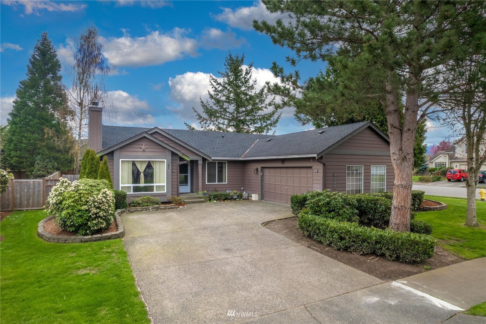 Property Photo:  309 Garland Place  WA 98022 
