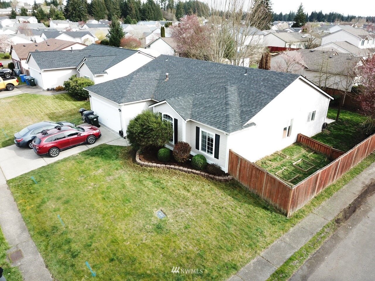 Property Photo: 1206 E 196th Street Ct WA 98387