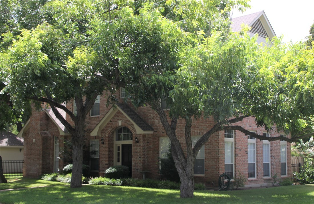 Property Photo:  1616 Robinhood Trail  TX 78703 