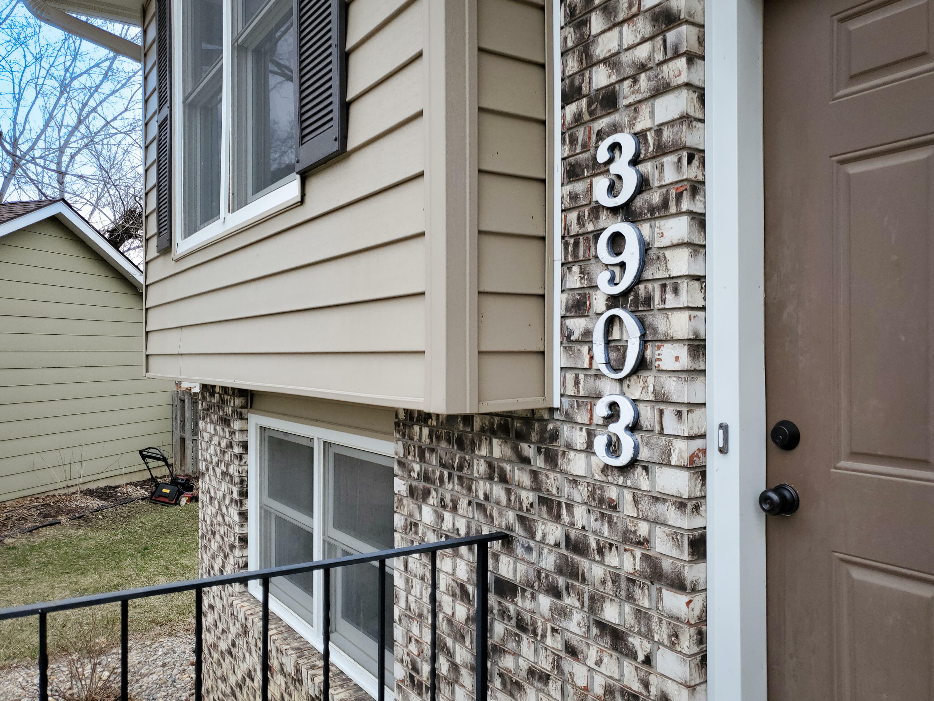 Property Photo:  3903 Arkansas Drive  IA 50014 