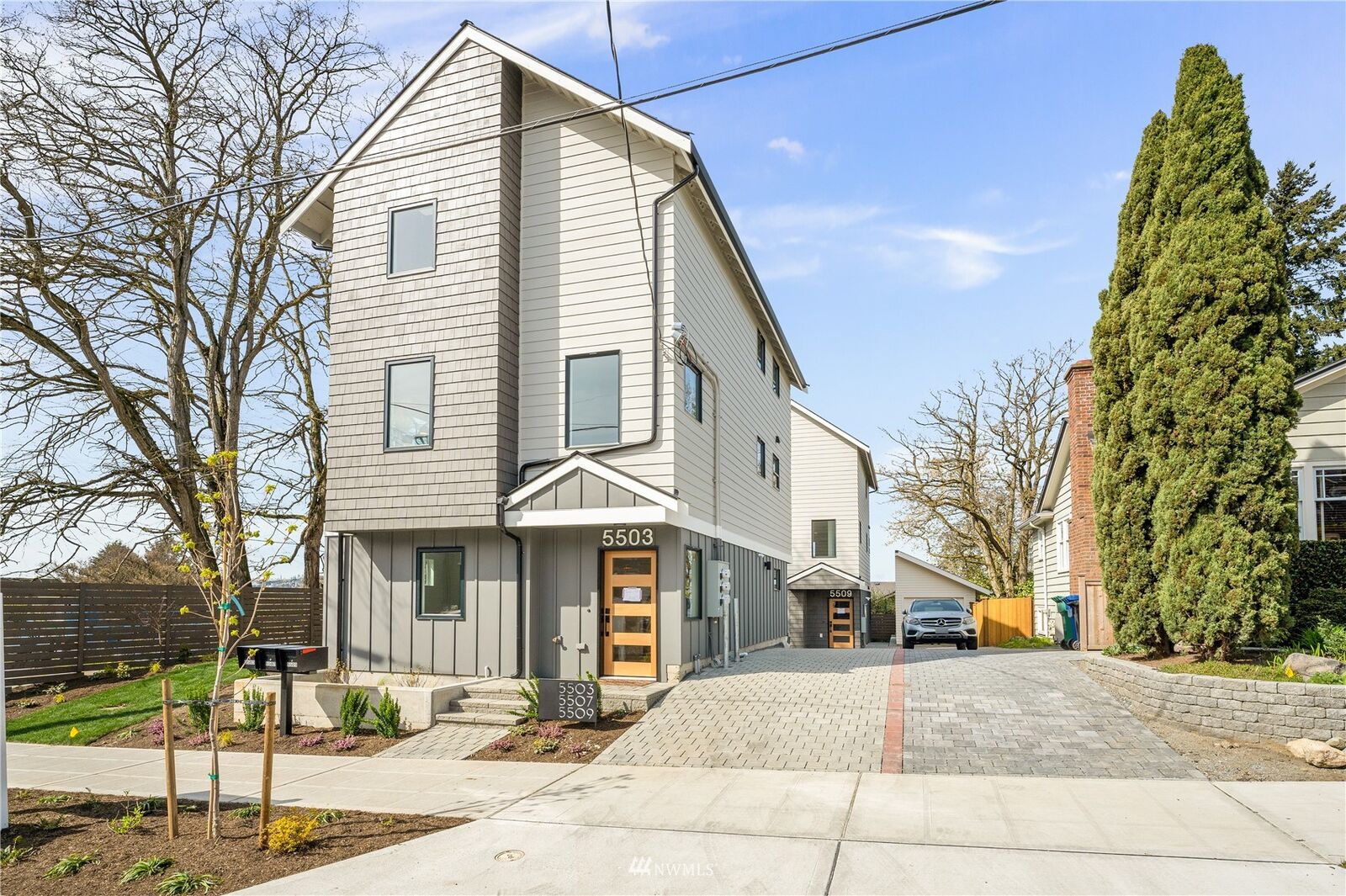 Property Photo: 5503 5th Avenue NW WA 98107