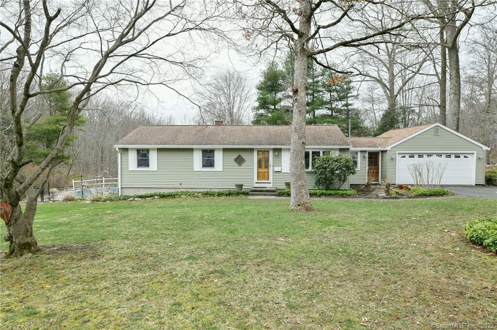 Property Photo: 21 Sherry Drive CT 06424