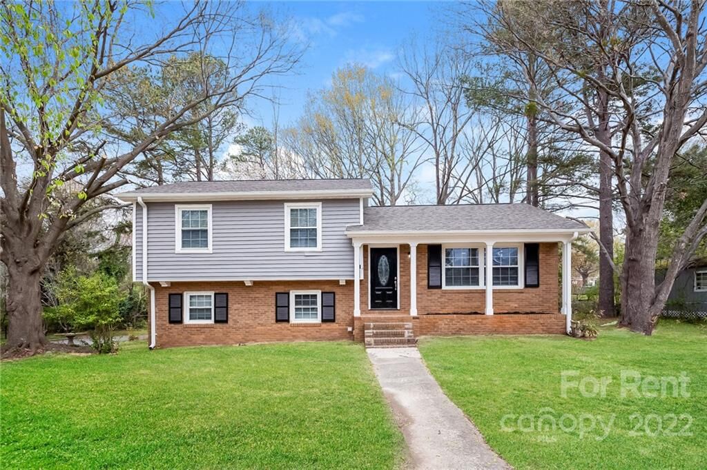 Property Photo:  1700 Dixon Road  NC 28054 