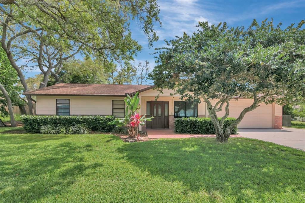 Property Photo:  182 Vermont Avenue  FL 34689 