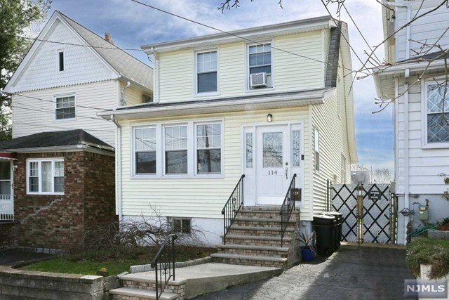 Property Photo:  114 Autumn Street  NJ 07644 