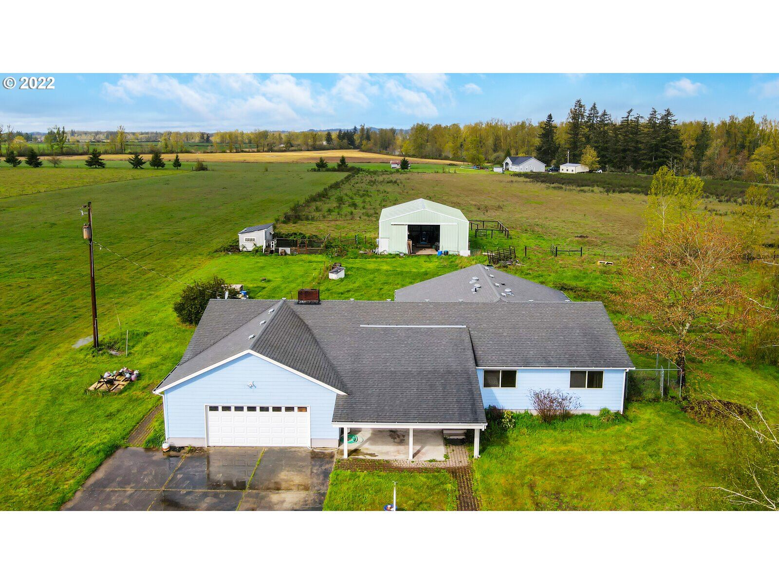 Property Photo:  39155 Shelburn Dr  OR 97374 