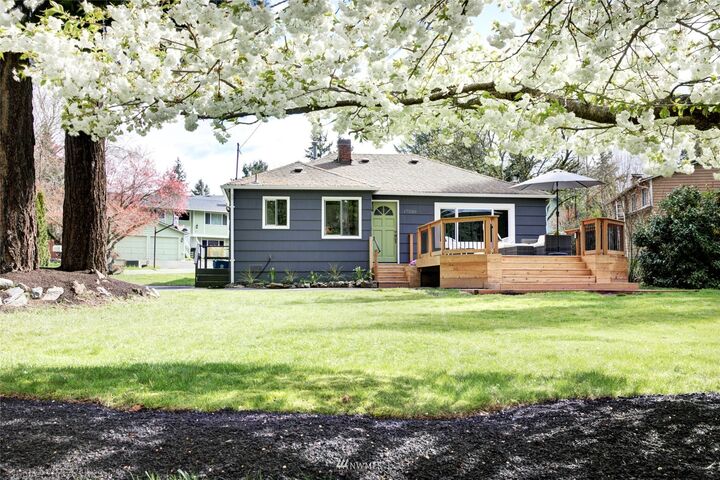17509 71st Avenue W  Edmonds WA 98026 photo