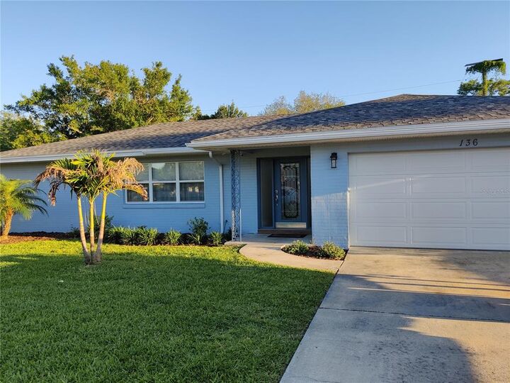 Property Photo:  