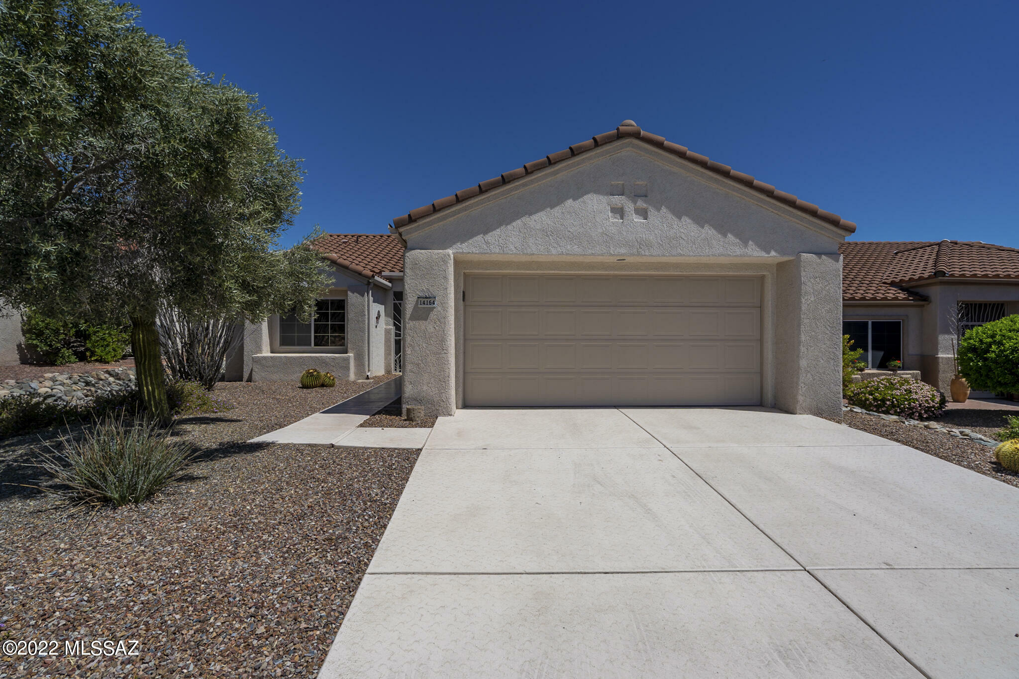 Property Photo:  14164 N Willow Bend Drive  AZ 85755 