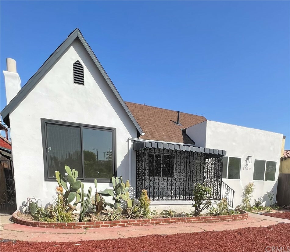 Property Photo: 1100 S Woods Avenue CA 90022