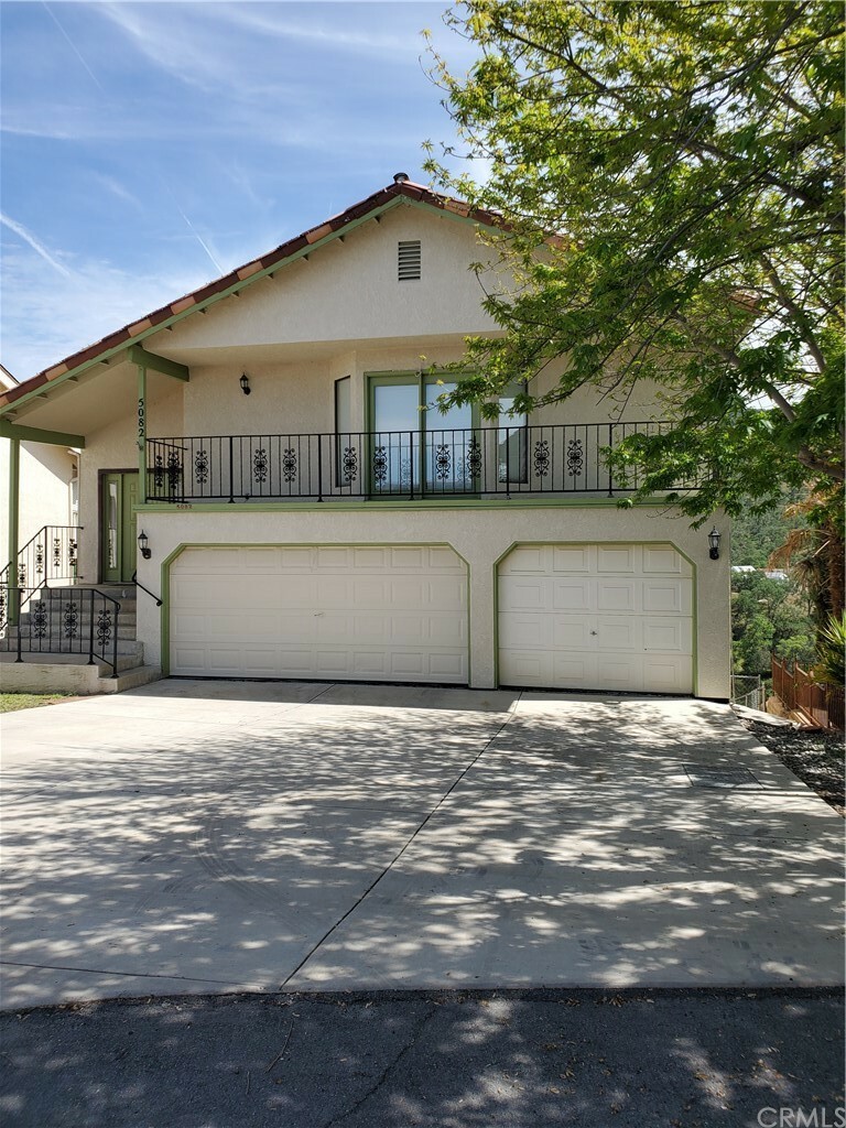 Property Photo:  5082 Meadow Lark Lane  CA 93446 