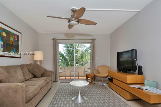 Property Photo: 1610 Lenox Ave 405 FL 33139
