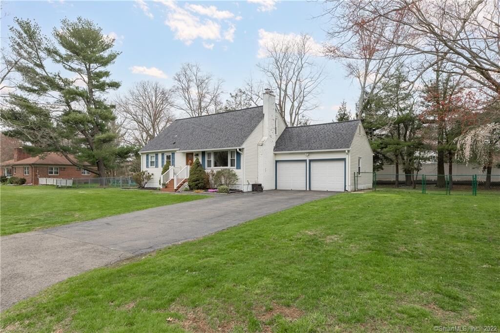 Property Photo: 44 Woodside Drive CT 06477