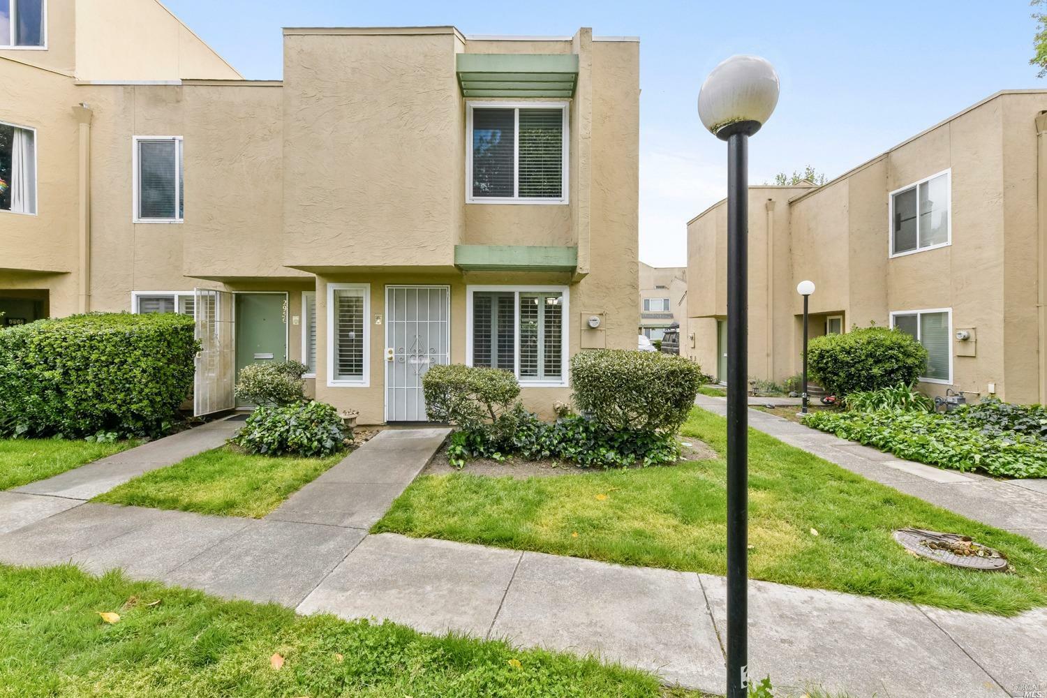 Property Photo:  2958 Yulupa Avenue  CA 95405 