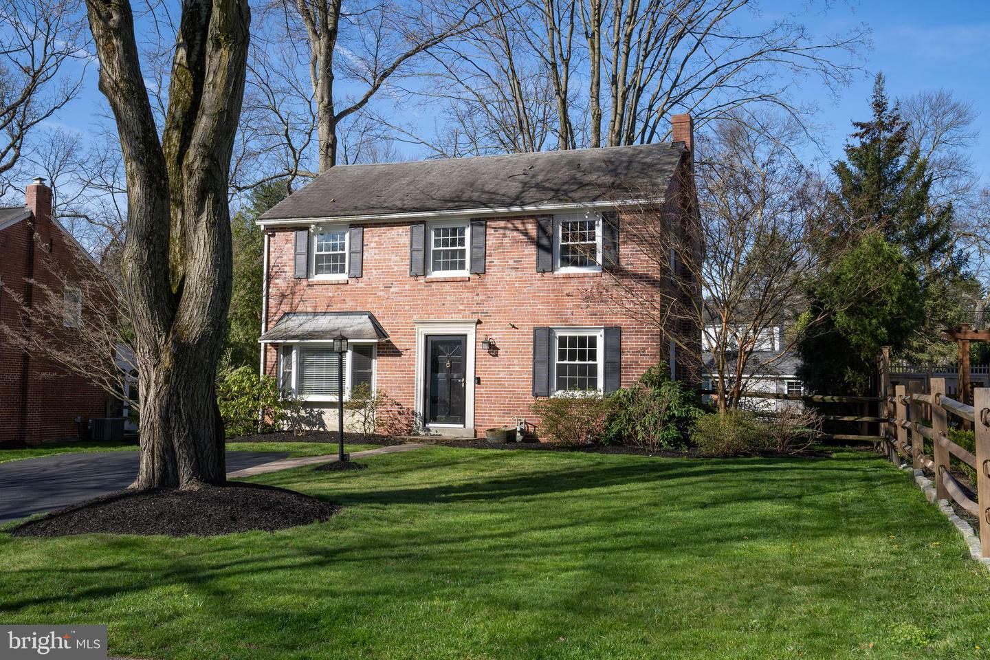 Property Photo:  284 Hillcrest Road  PA 19087 