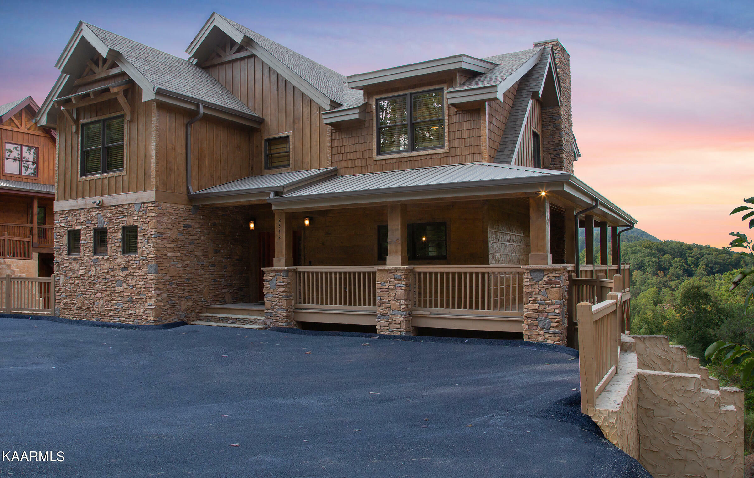 Property Photo: 2342 Coopers Hawk Way Way TN 37862