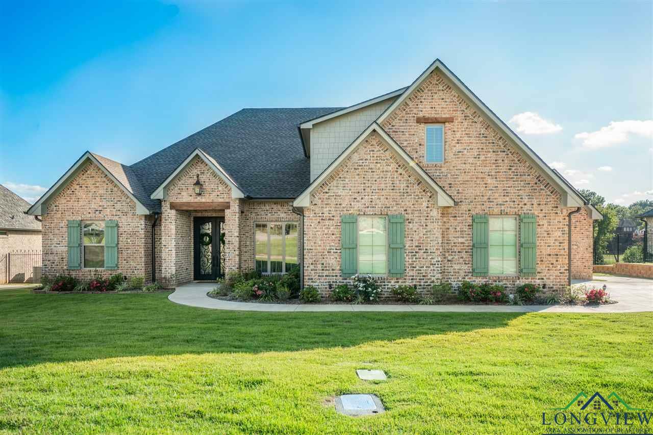 Property Photo:  2901 Fairway Oaks Lane  TX 75605 