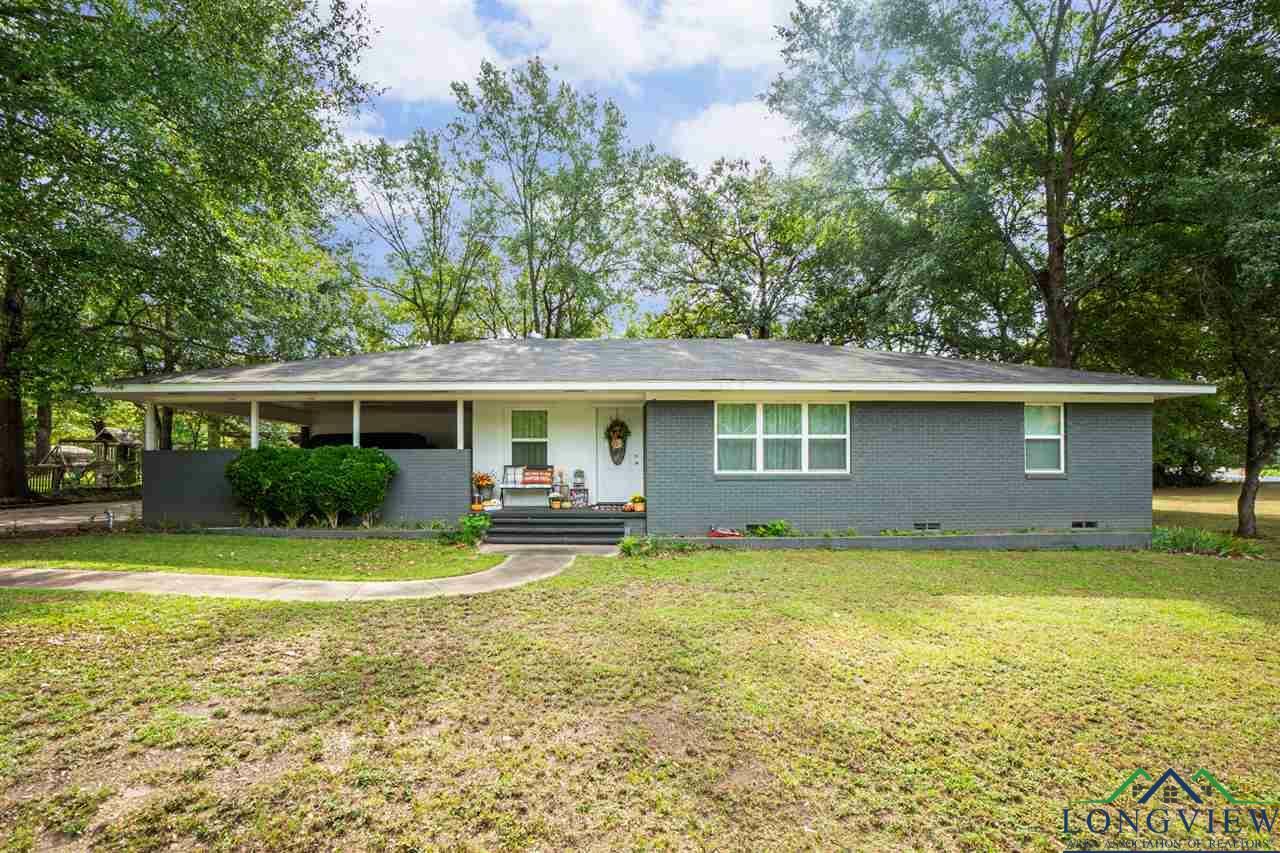 Property Photo:  908 Cherokee Tr  TX 75662 