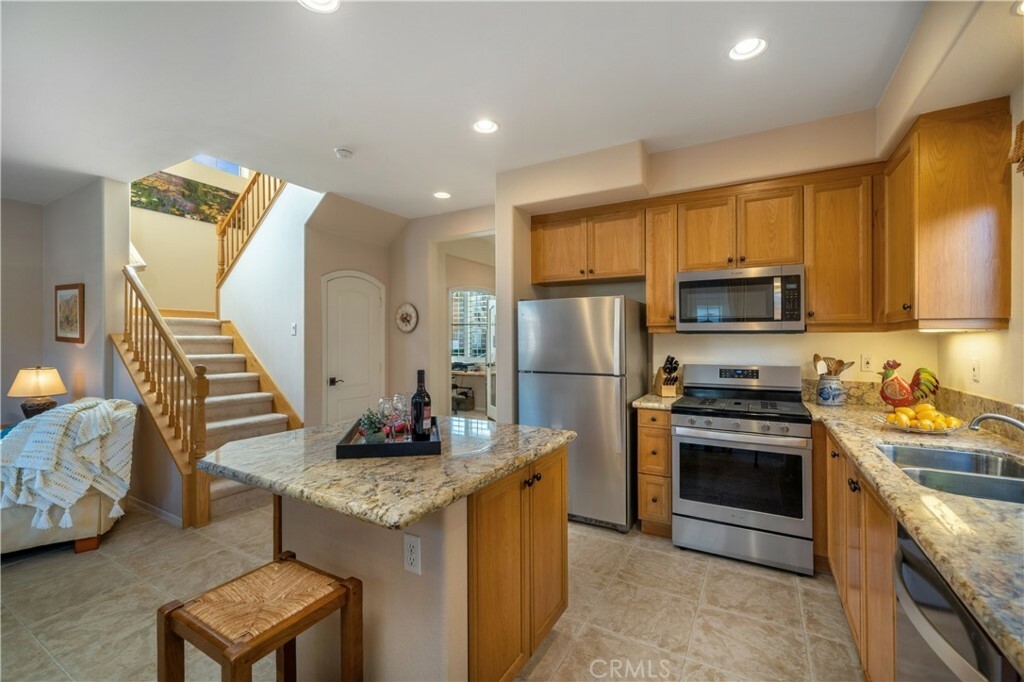 Property Photo:  123 Hyde Park  CA 92606 