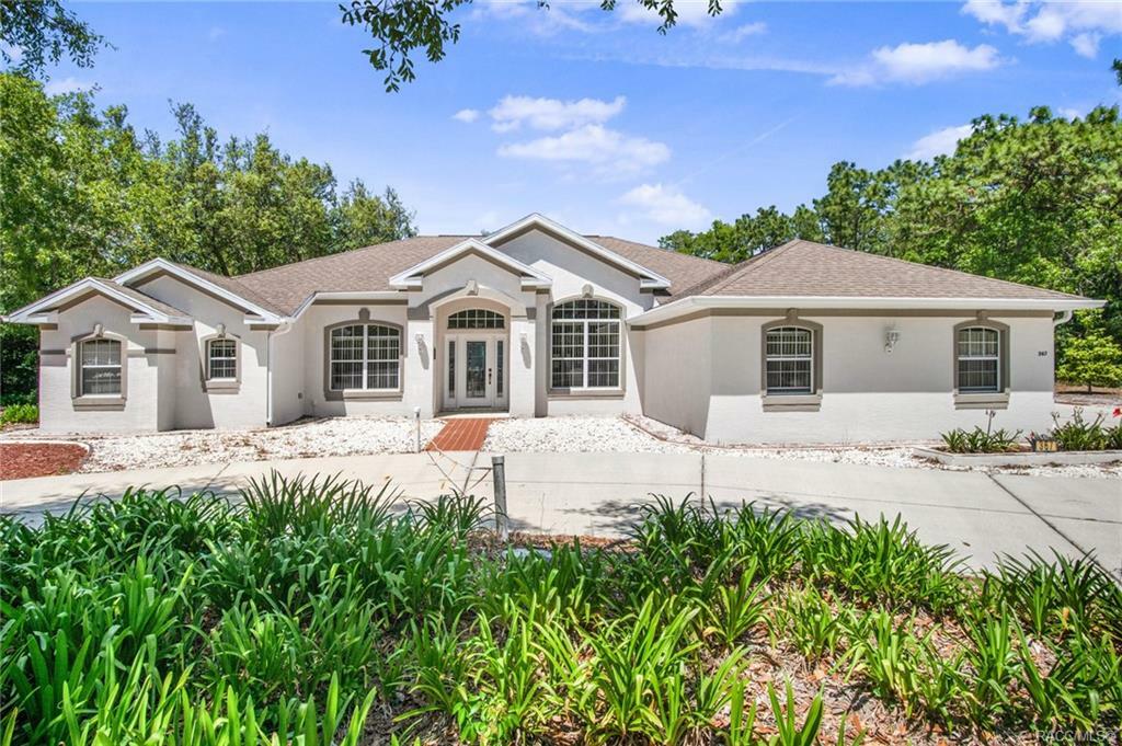 Property Photo:  367 E Reehill Street  FL 34461 