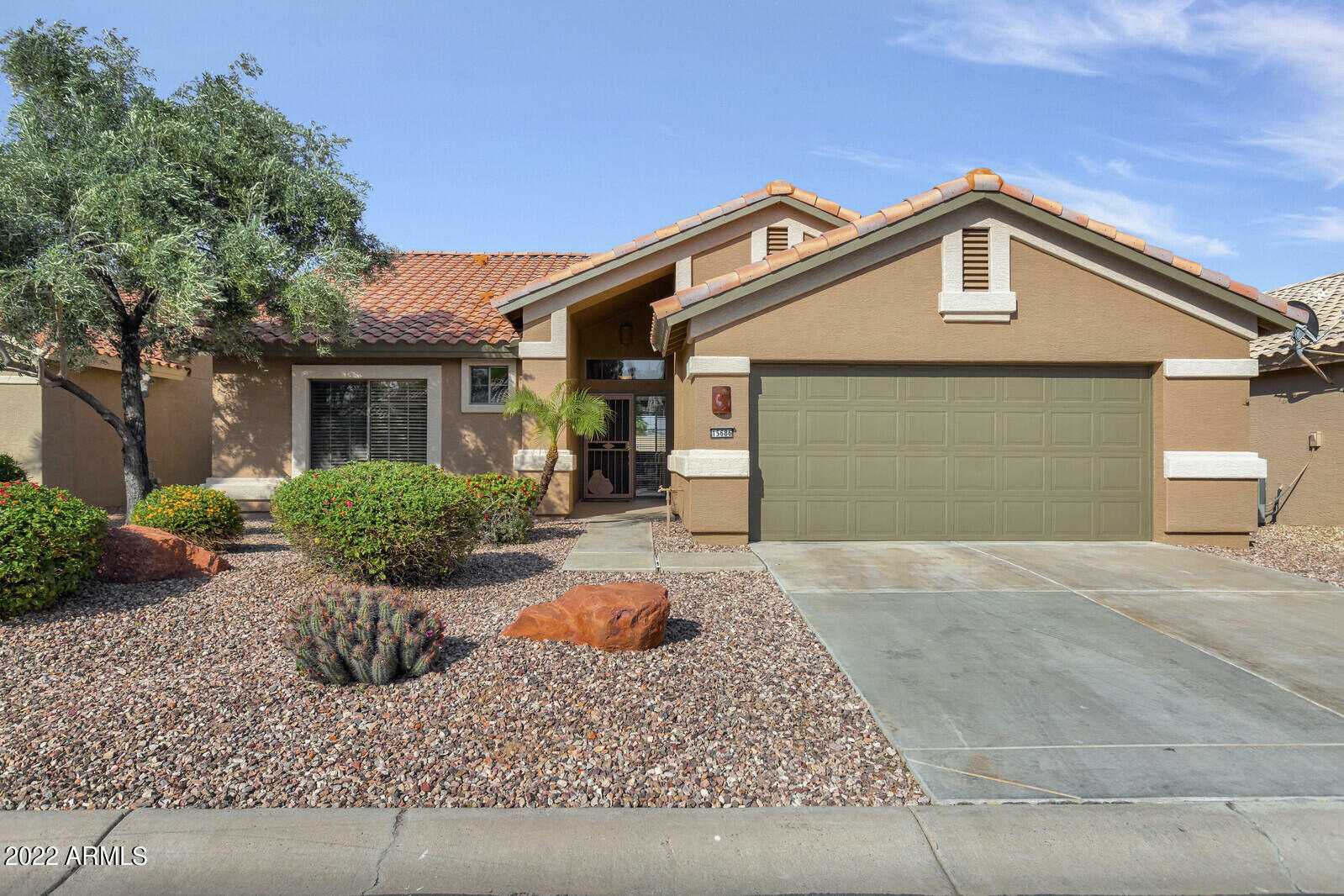 15686 W Monterey Way  Goodyear AZ 85395 photo