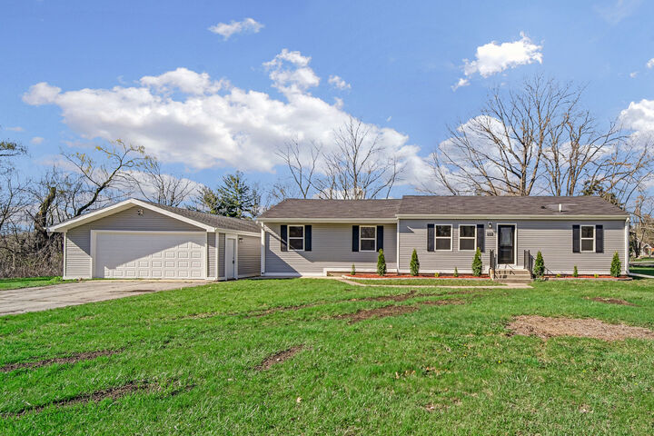 4230 203rd Street  Matteson IL 60443 photo