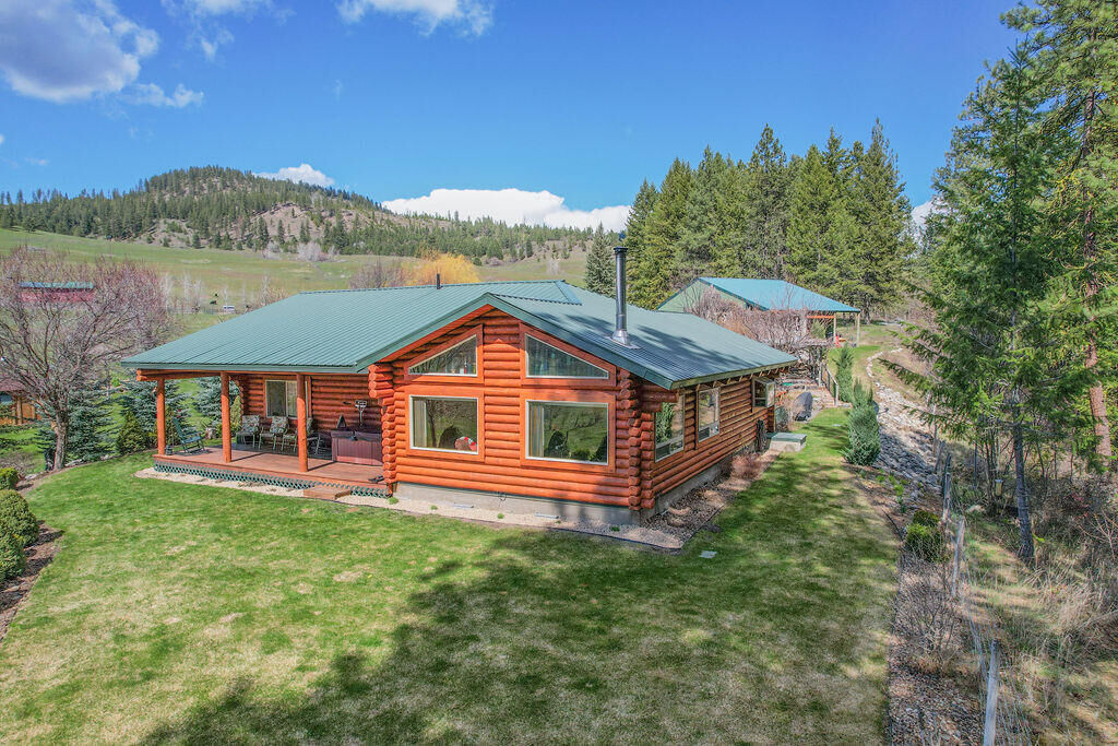 Property Photo: 1508 Dead Medicine Rd WA 99126