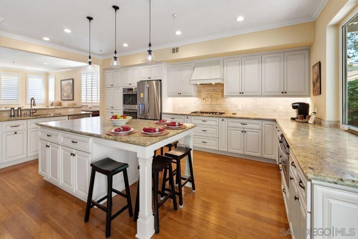 Property Photo:  9814 Fox Valley Way  CA 92127 