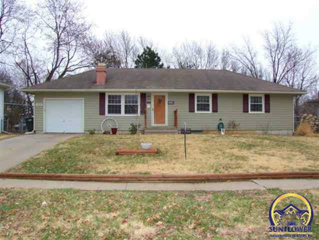 3220 SW Westwood Dr  Topeka KS 66614 photo