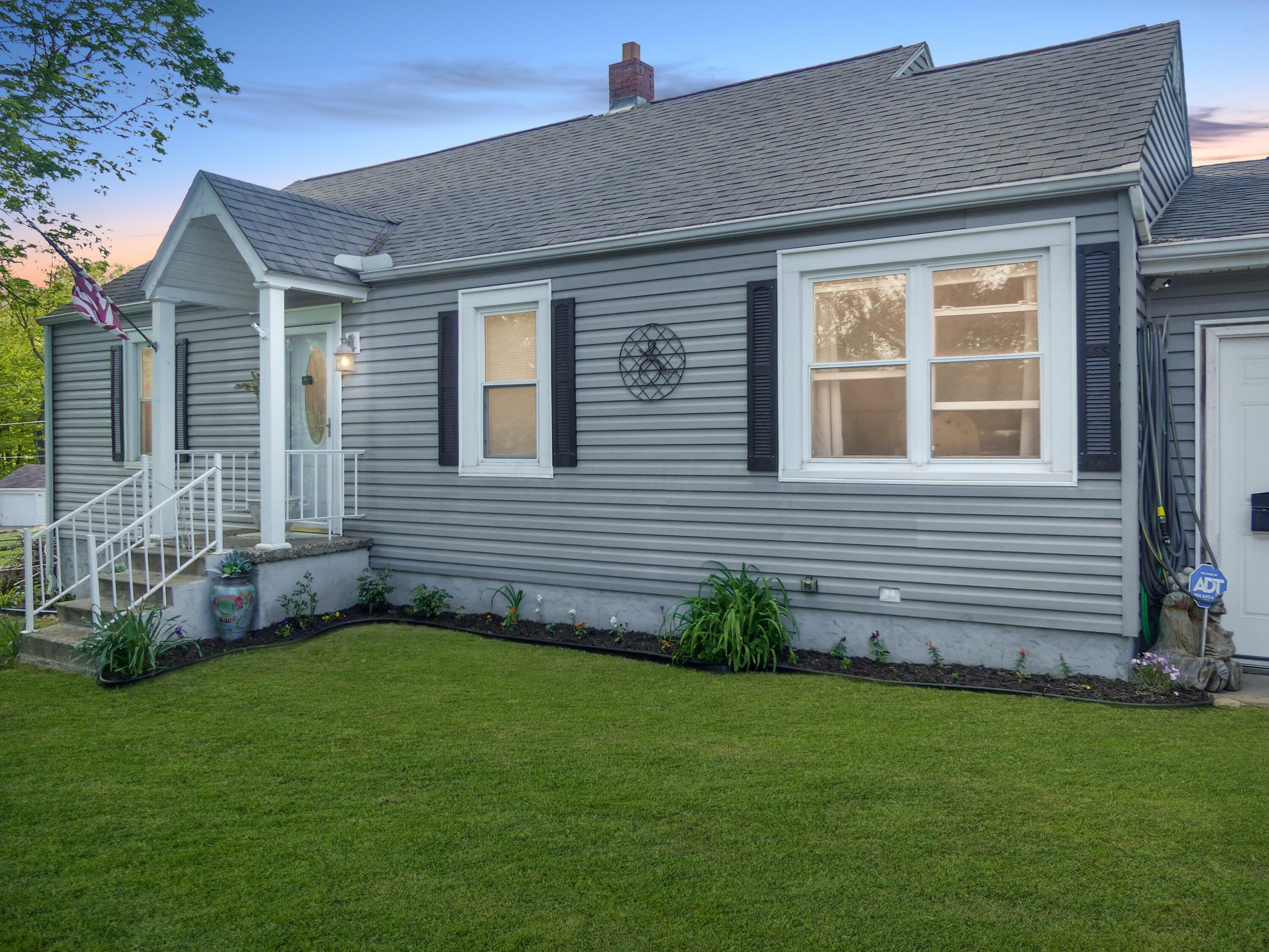 Property Photo: 118 Leppo Lane OH 44907