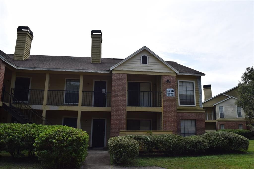 Property Photo:  8718 Mallard Reserve Drive 201  FL 33614 