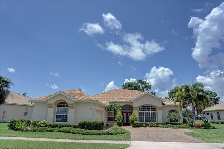 Property Photo: 1005 Grouse Way FL 34285