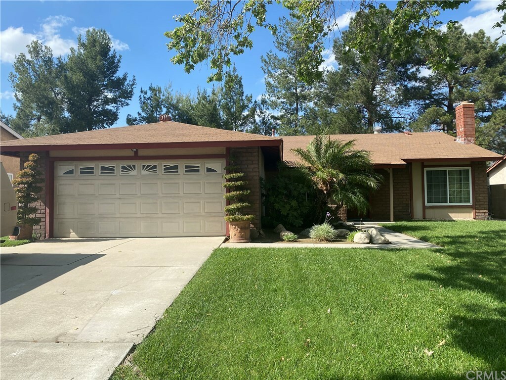 Property Photo:  1656 Morgan Road  CA 92407 