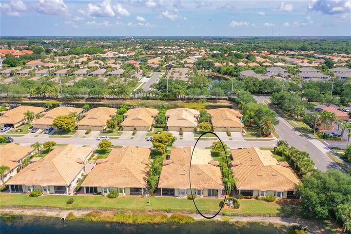 Property Photo: 205 Vista Del Lago Way FL 34292